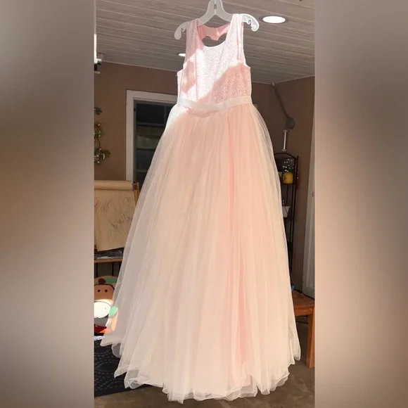 As-Is‎ Ball Gown Flower Girl Dress with Cutout SIZE 12